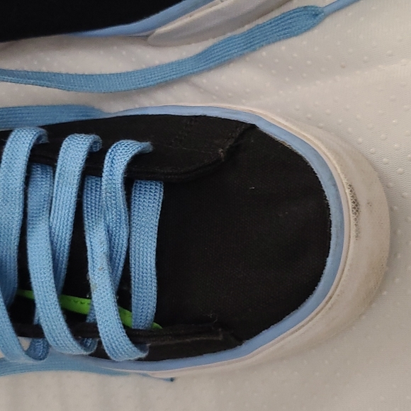 NIKE 2009 RETRO BRS CANVASS HIGHTOPS - Picture 2 of 8